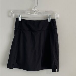Old Navy Active Extra High Rise Skort - Black